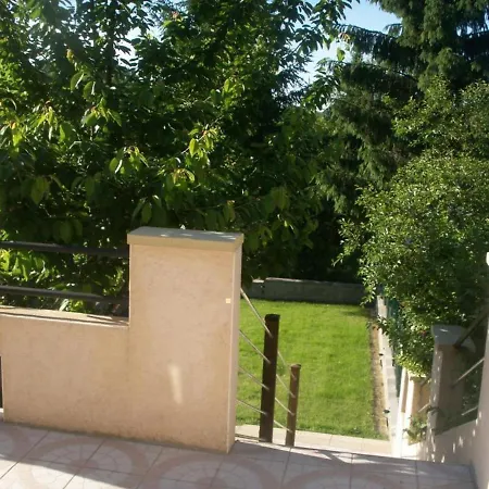 Proche De La Sioule Avec Jardin Prive - Fr-1-489-96 Nyaraló Saint-Germain-de-Salles